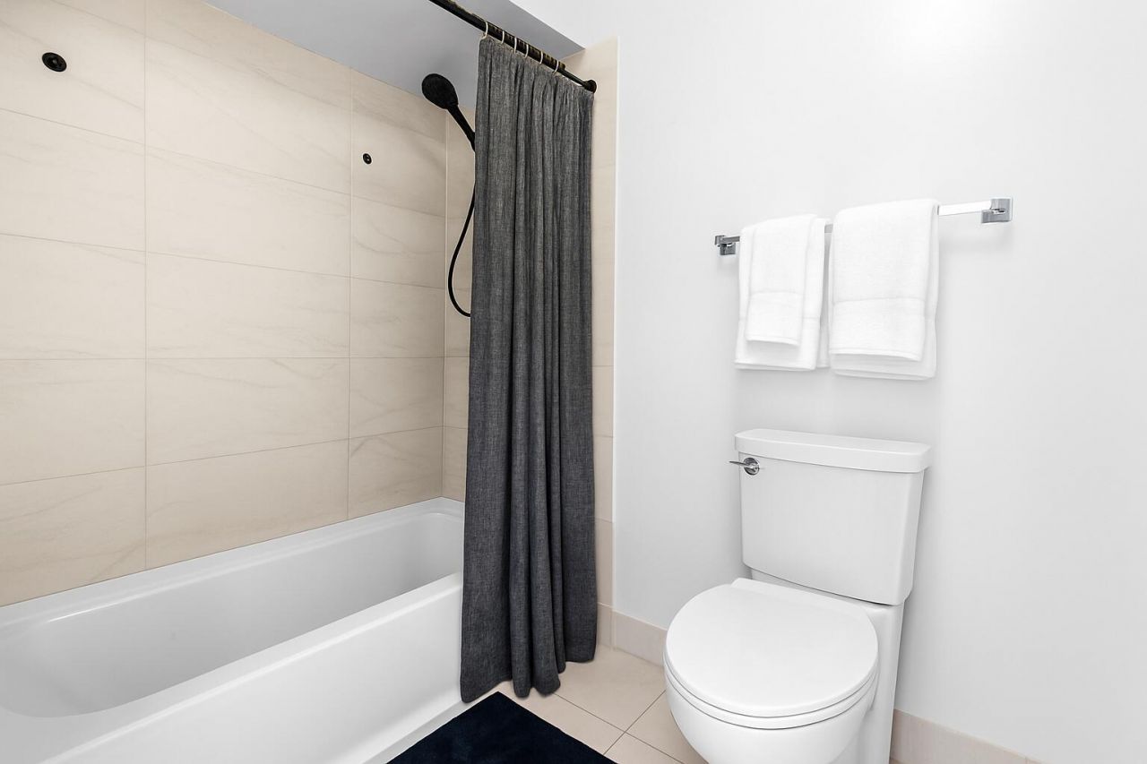 9 Atrium Circle, Unit A, Atlantis, FL 33462 Photo