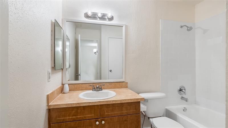 875 Riverside Drive, Unit 717, Coral Springs, FL 33071 Photo