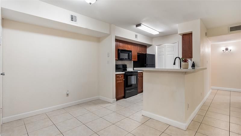 875 Riverside Drive, Unit 717, Coral Springs, FL 33071 Photo