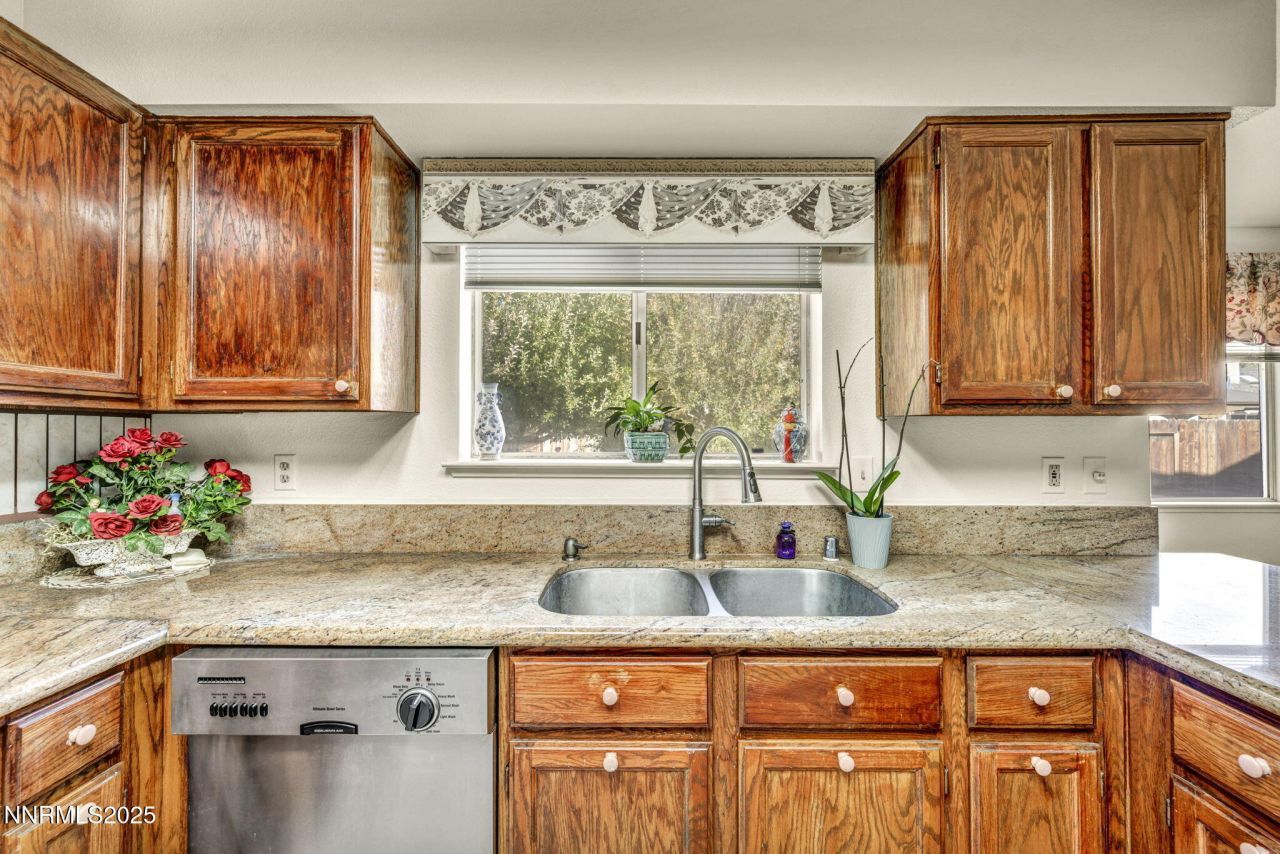 1701 Lantana Drive, Minden, NV 89423 Photo