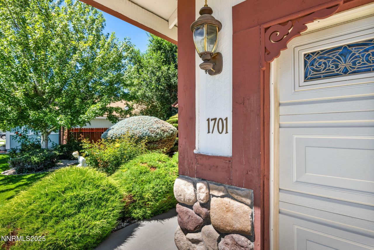 1701 Lantana Drive, Minden, NV 89423 Photo