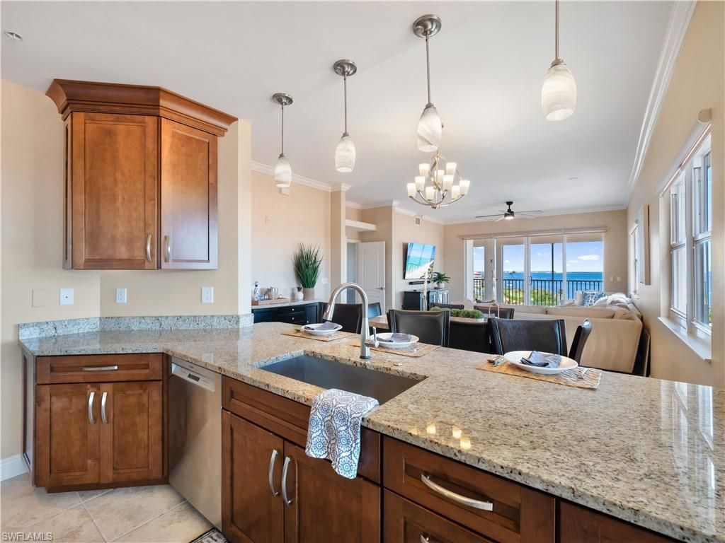 14819 Laguna Dr, Unit 703, Fort Myers, FL 33908 Photo