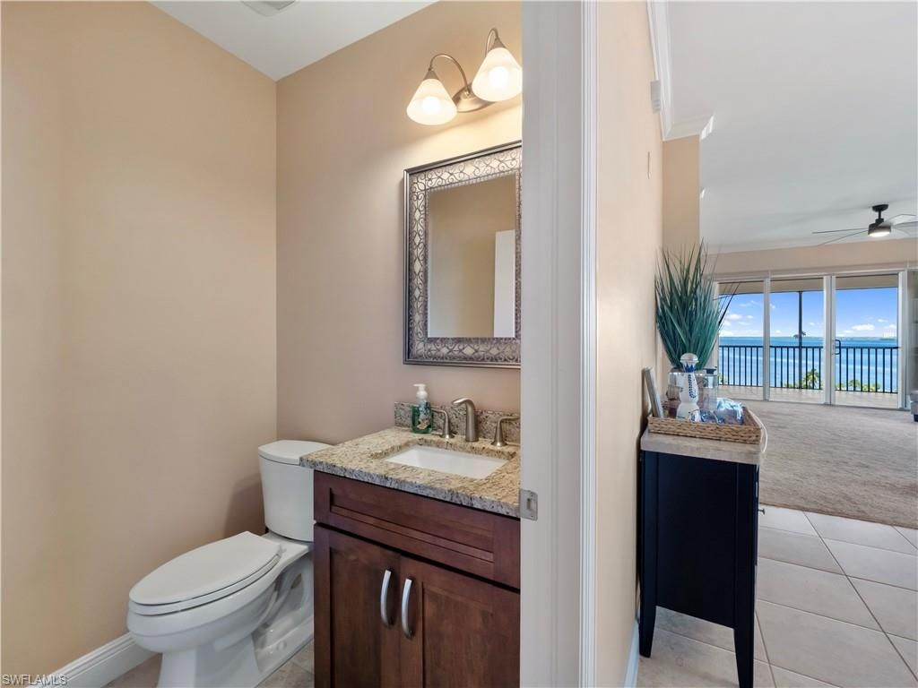 14819 Laguna Dr, Unit 703, Fort Myers, FL 33908 Photo