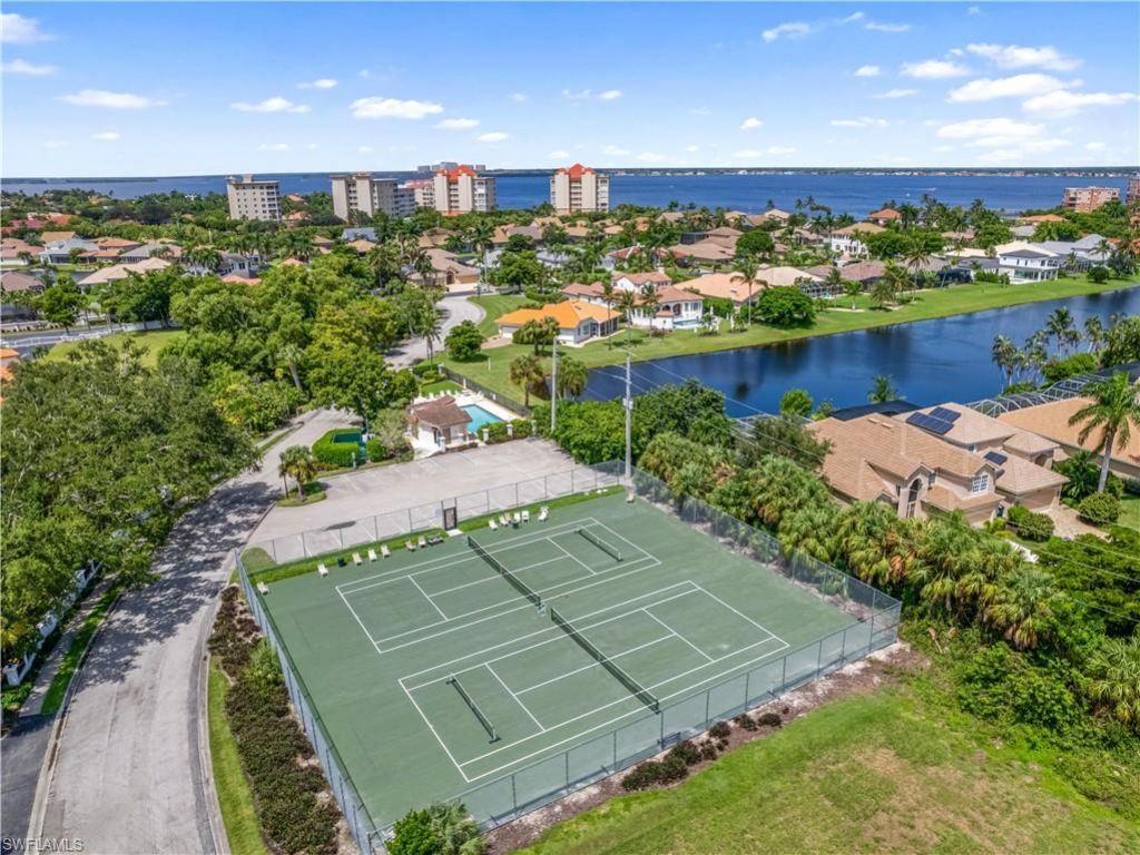 14819 Laguna Dr, Unit 703, Fort Myers, FL 33908 Photo