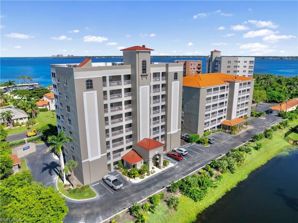 14819 Laguna Dr, Unit 703, Fort Myers, FL 33908 Photo