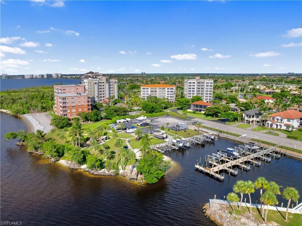 14819 Laguna Dr, Unit 703, Fort Myers, FL 33908 Photo