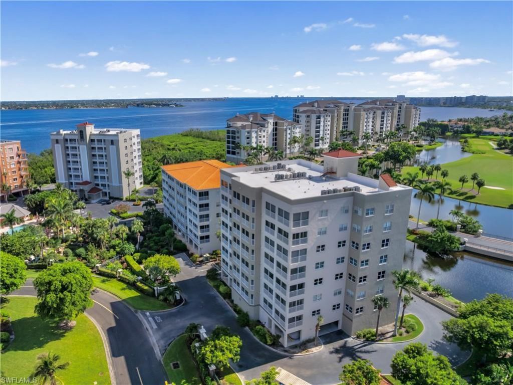14819 Laguna Dr, Unit 703, Fort Myers, FL 33908 Photo