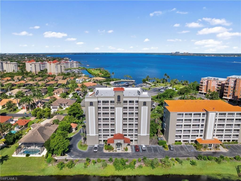 14819 Laguna Dr, Unit 703, Fort Myers, FL 33908 Photo