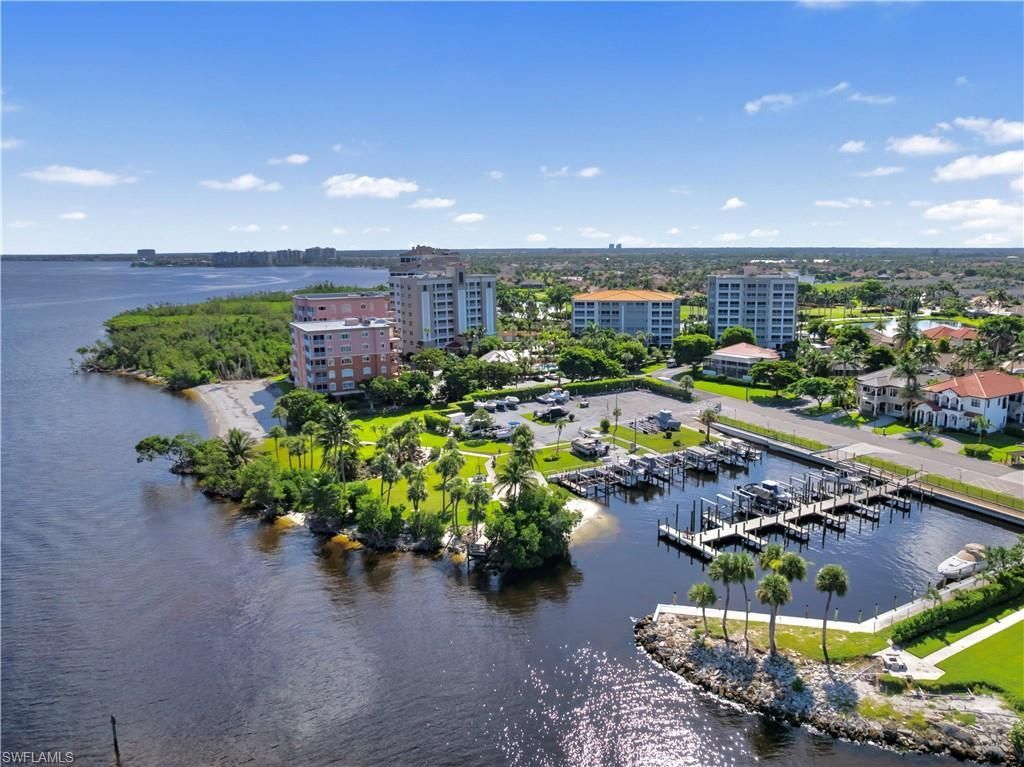 14819 Laguna Dr, Unit 703, Fort Myers, FL 33908 Photo