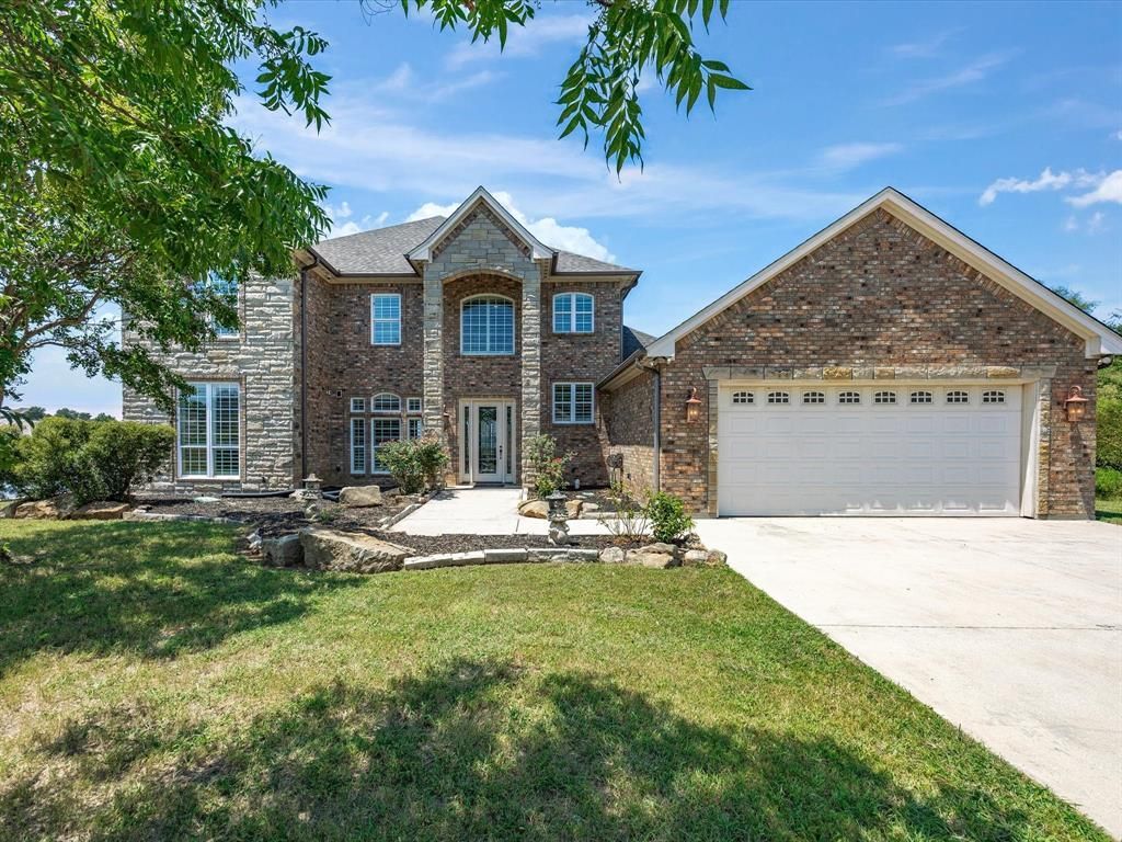 107 Marina Del Ray, Bridgeport, TX 76426 Main Photo