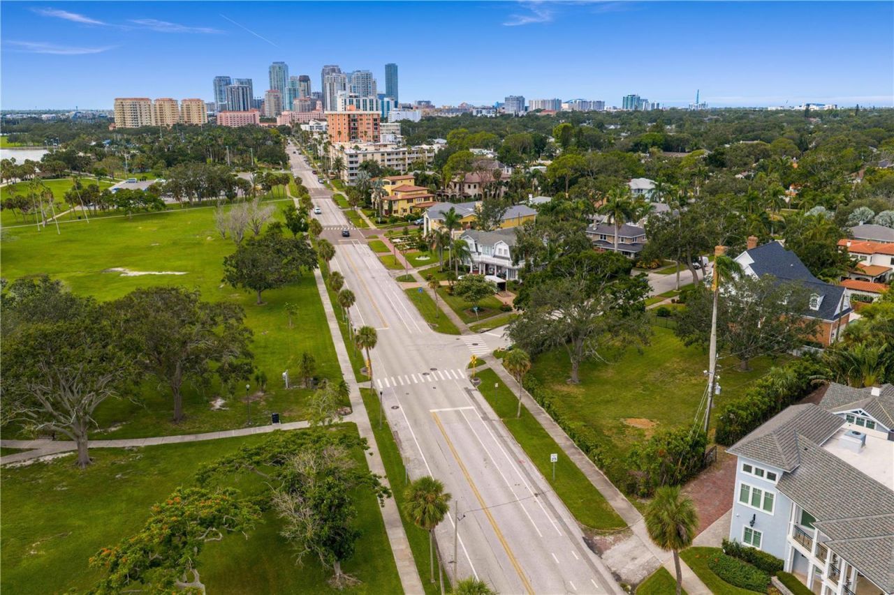 1500 N Shore Drive Ne, Saint Petersburg, FL 33704 Photo