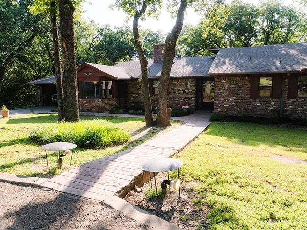 102 Twin Oaks, Pauls Valley, OK 73075