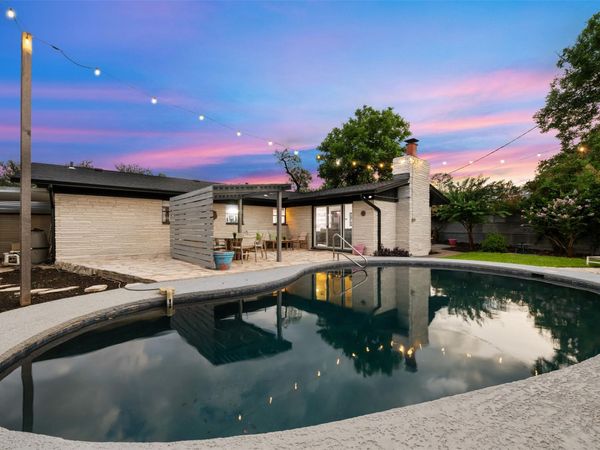 1806 Rogge LN, Austin, TX 78723