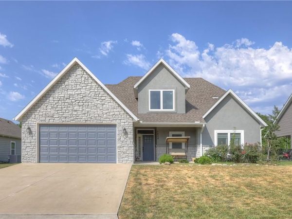 1824 Silverback Way, Pittsburg, KS 66762