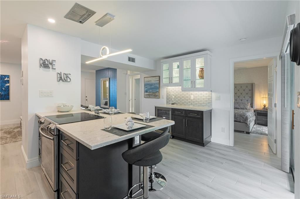 788 Park Shore Dr, Unit F37, Naples, FL 34103 Photo