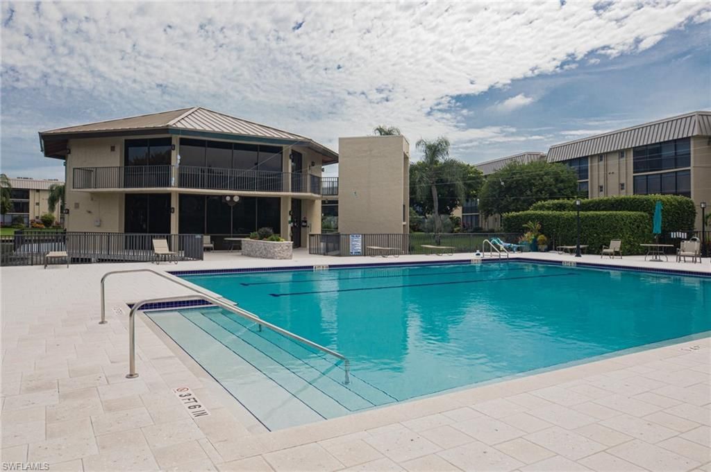 788 Park Shore Dr, Unit F37, Naples, FL 34103 Photo