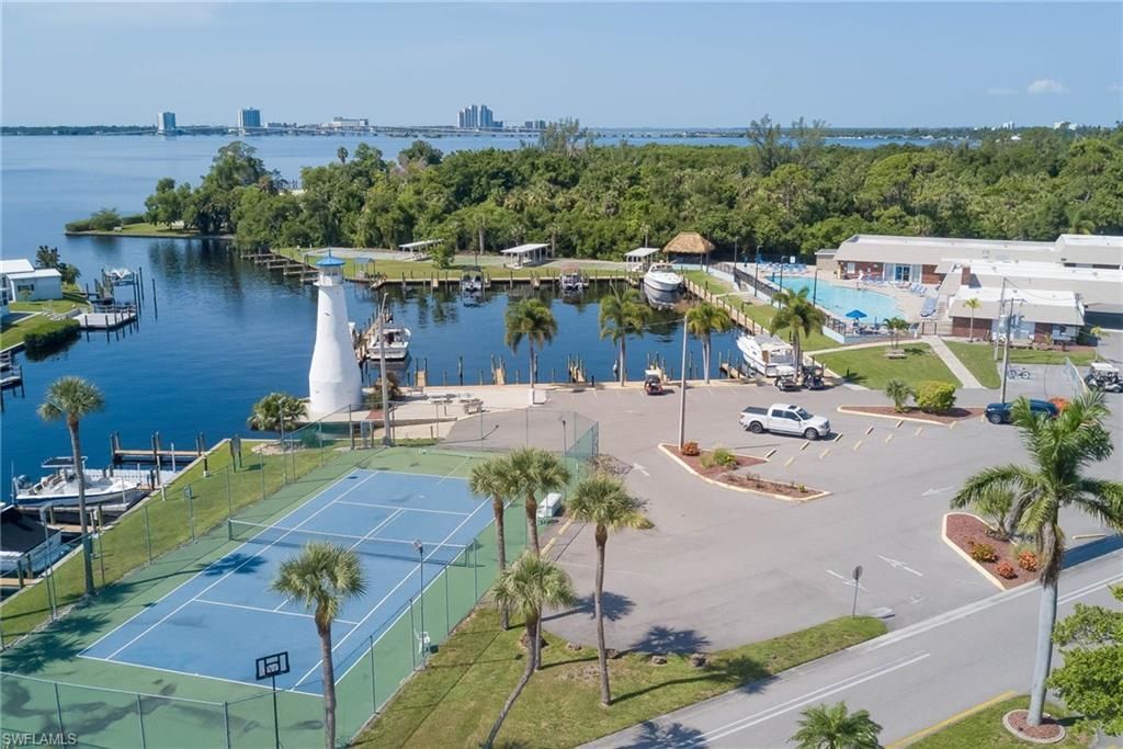 5509 Sir Walter Way, North Fort Myers, FL 33917 Photo