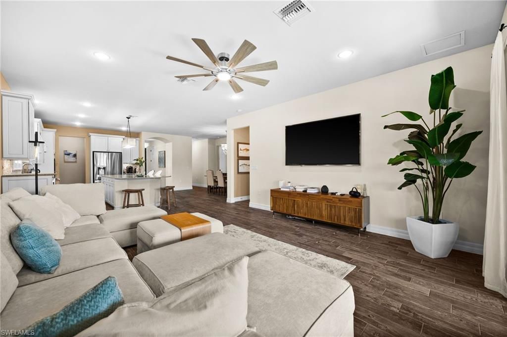 14750 Laguna Dr, Fort Myers, FL 33908 Photo