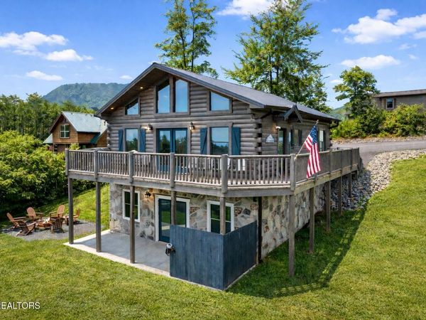 705 Rondayview Lane, Sevierville, TN 37876