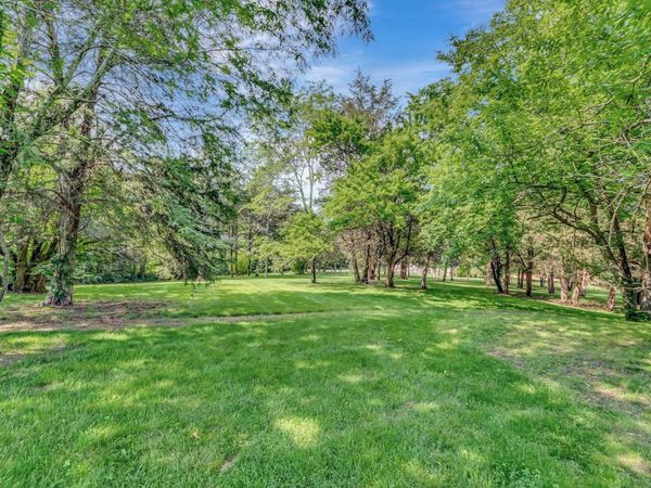 10 Bancroft Pl, Nashville, TN 37215