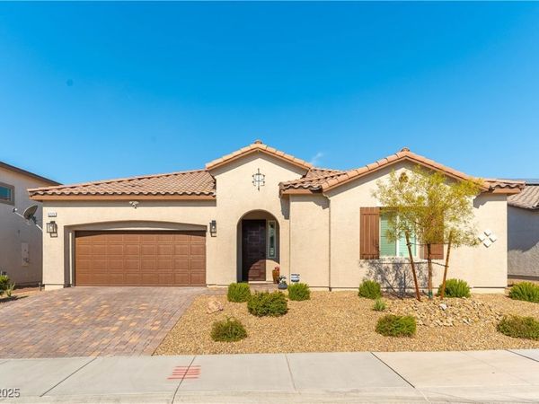 6225 Gambetta Street, Las Vegas, NV 89115