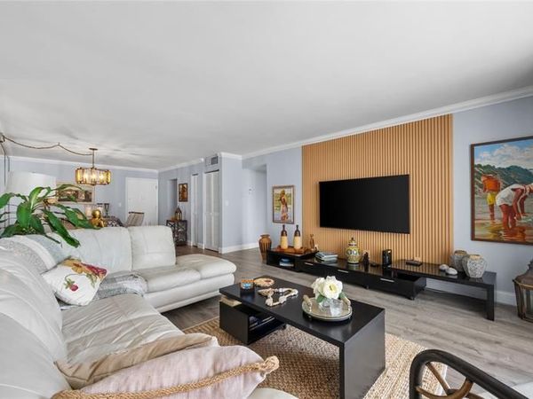 1849 S Ocean Drive, Unit 1112, Hallandale Beach, FL 33009