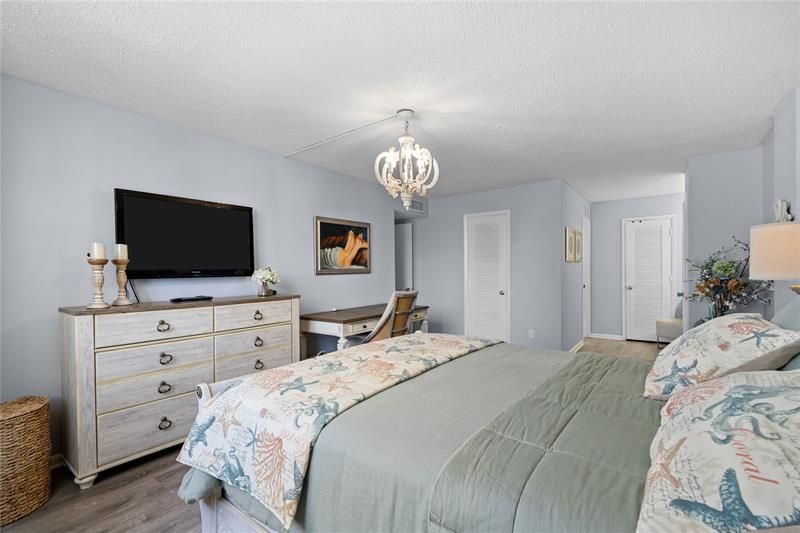 1849 S Ocean Drive, Unit 1112, Hallandale Beach, FL 33009 Photo