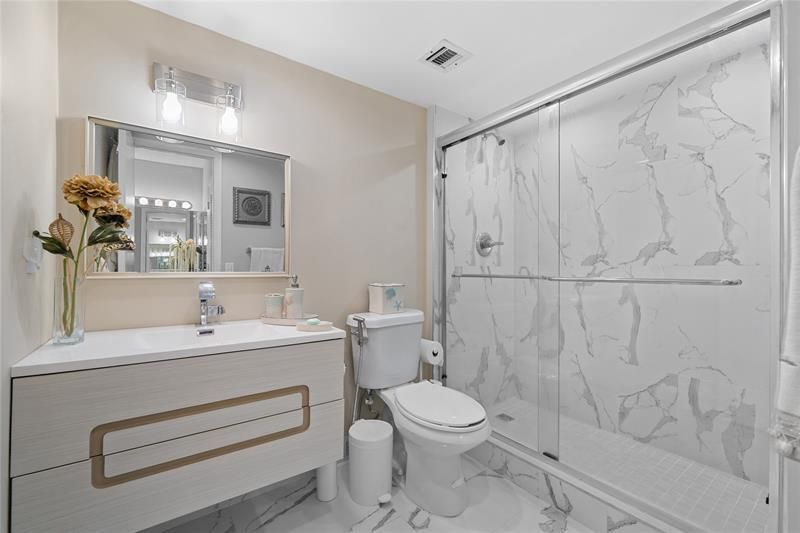 1849 S Ocean Drive, Unit 1112, Hallandale Beach, FL 33009 Photo