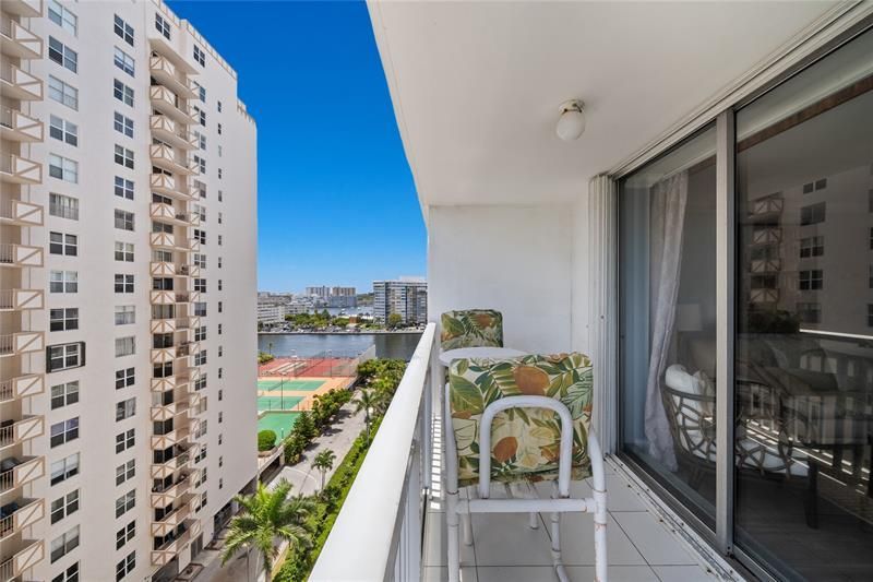 1849 S Ocean Drive, Unit 1112, Hallandale Beach, FL 33009 Photo