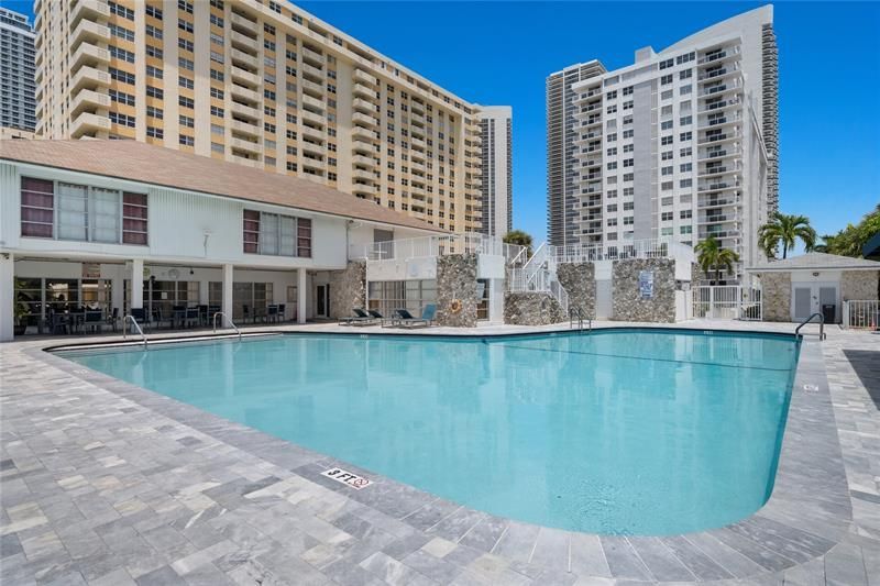 1849 S Ocean Drive, Unit 1112, Hallandale Beach, FL 33009 Photo