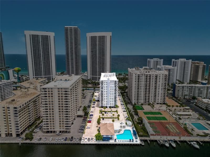 1849 S Ocean Drive, Unit 1112, Hallandale Beach, FL 33009 Photo