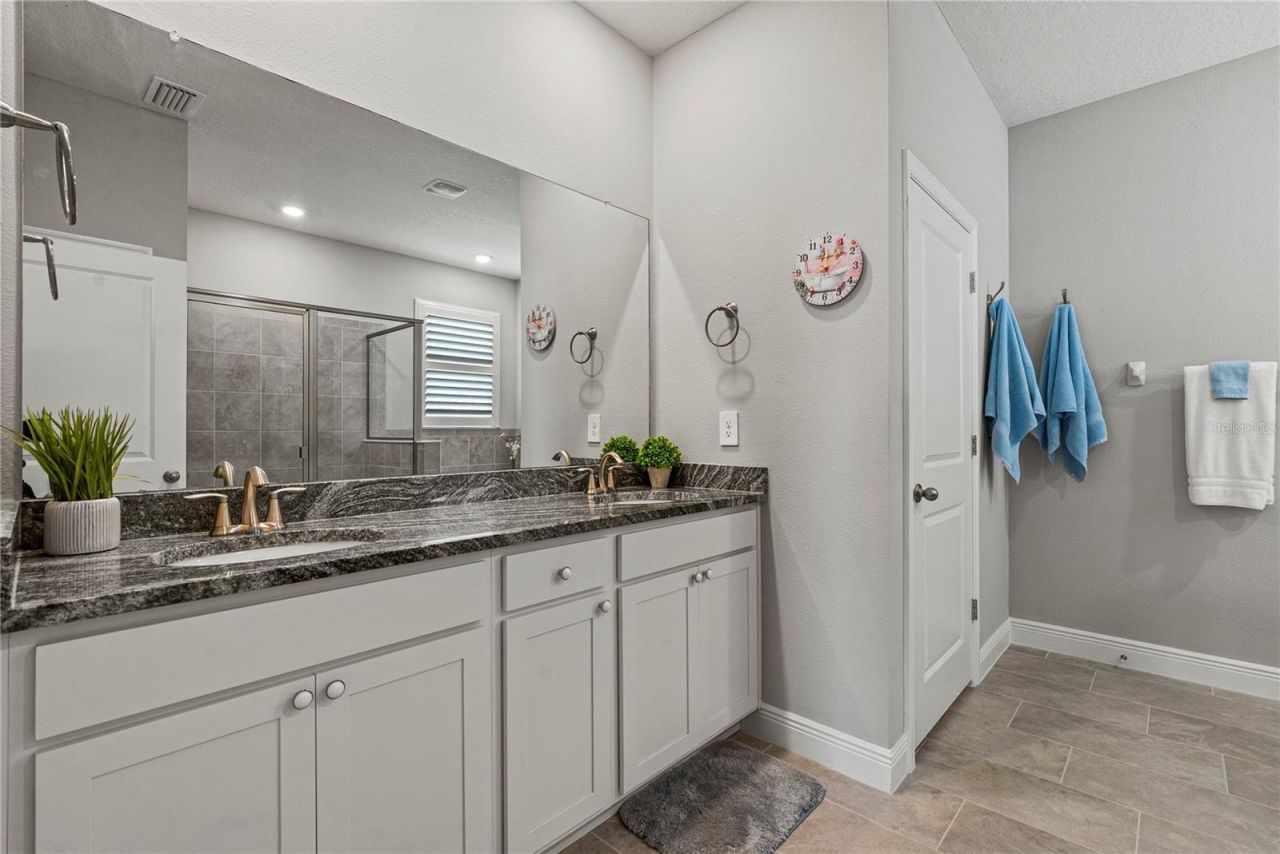 5282 Grove Mill Loop, Lakewood Ranch, FL 34211 Photo