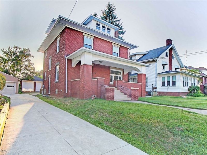 811 Broad Avenue NW, Canton, OH 44708 Photo 2