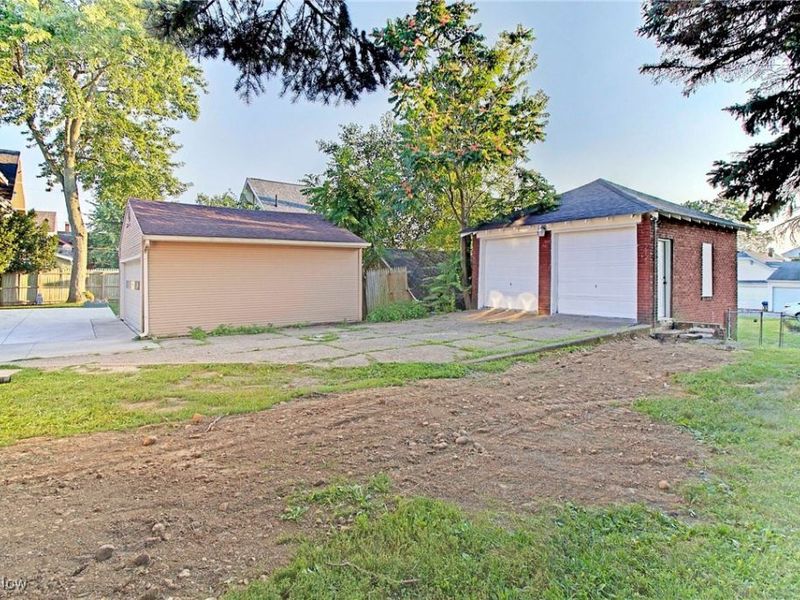 811 Broad Avenue NW, Canton, OH 44708 Photo 5