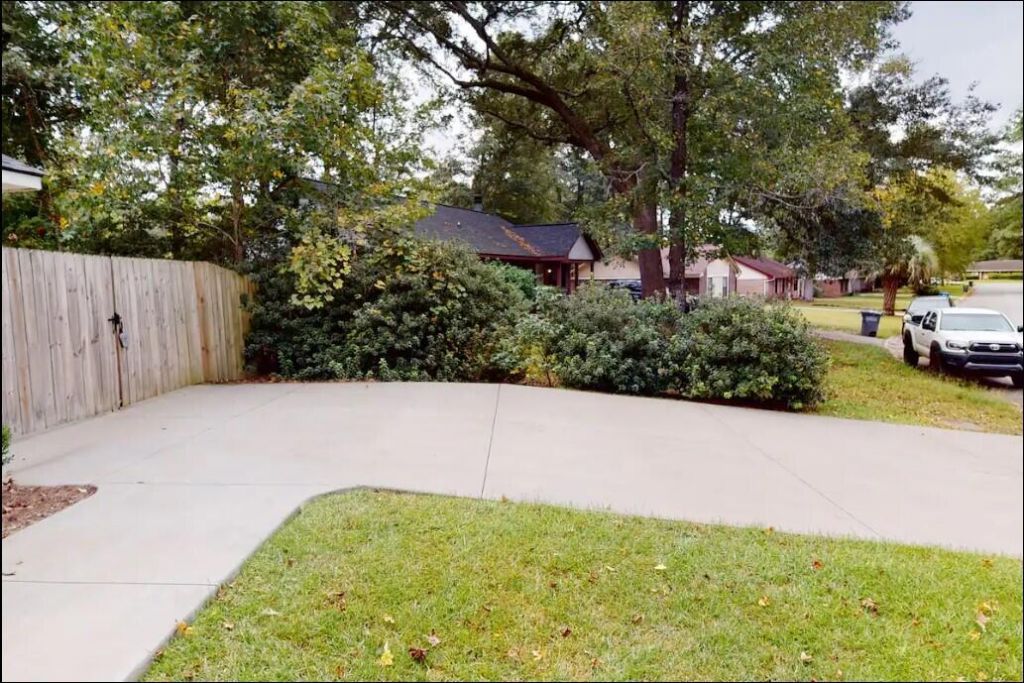 7782 Ginger Lane Photo 7