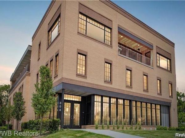 804 N MAIN Street, Rochester, MI 48307