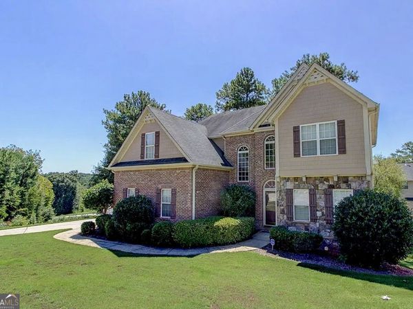 5977 Rosie Lane SE, Mableton, GA 30126