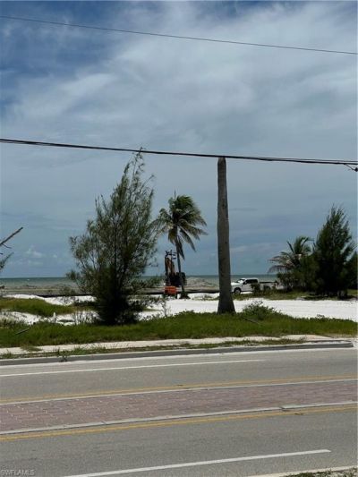 106 Hibiscus Dr, Fort Myers Beach, FL 33931 Photo