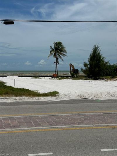 106 Hibiscus Dr, Fort Myers Beach, FL 33931 Photo
