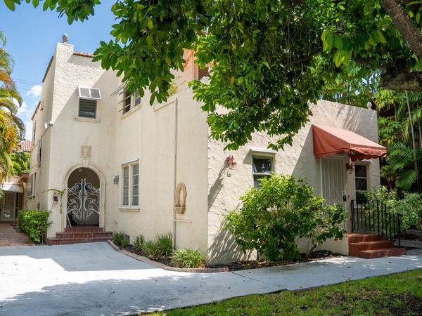 219 Seminole Avenue, Palm Beach, FL 33480
