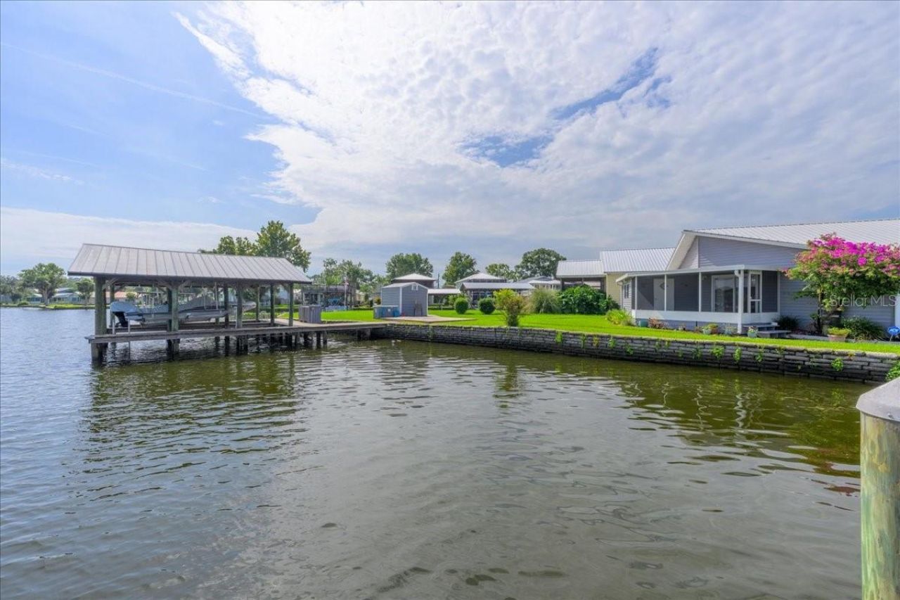 164 Moonlite Drive, Welaka, FL 32193 Photo