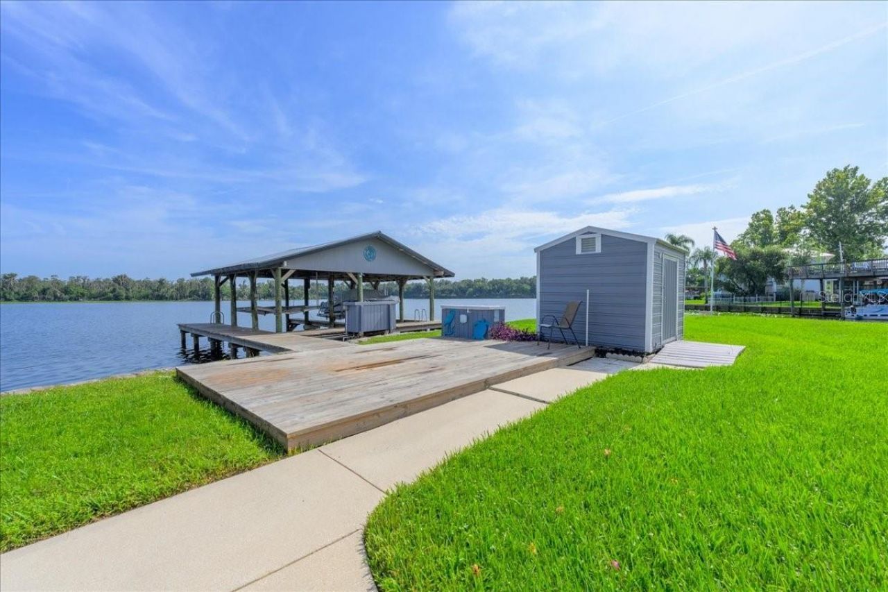 164 Moonlite Drive, Welaka, FL 32193 Photo