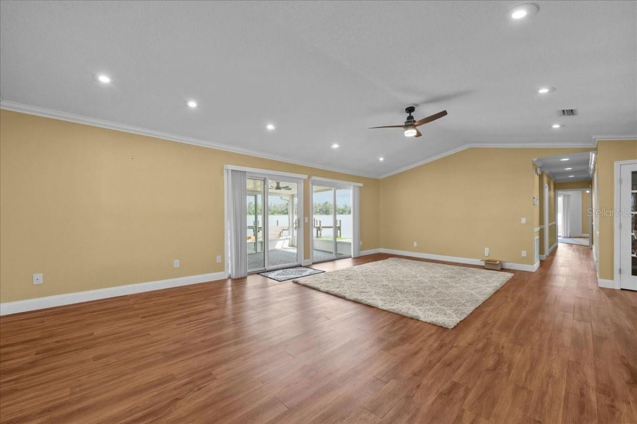 164 Moonlite Drive, Welaka, FL 32193 Photo