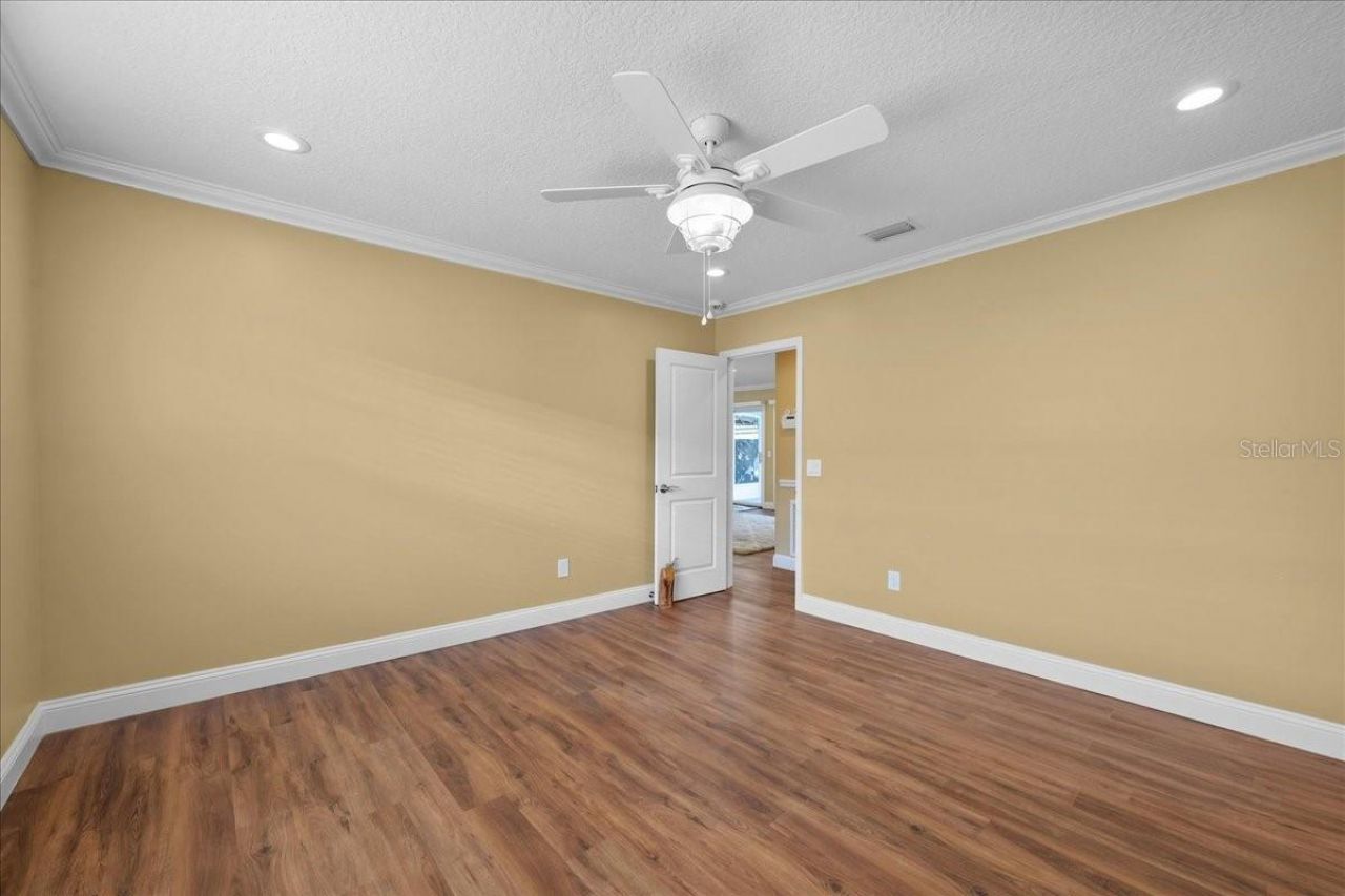 164 Moonlite Drive, Welaka, FL 32193 Photo