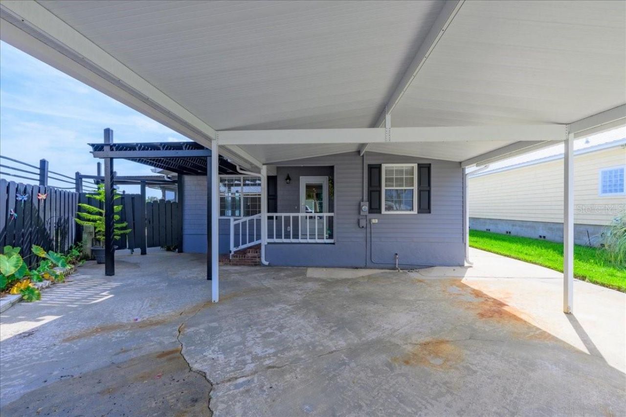 164 Moonlite Drive, Welaka, FL 32193 Photo