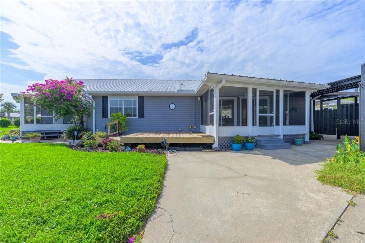 164 Moonlite Drive, Welaka, FL 32193 Photo