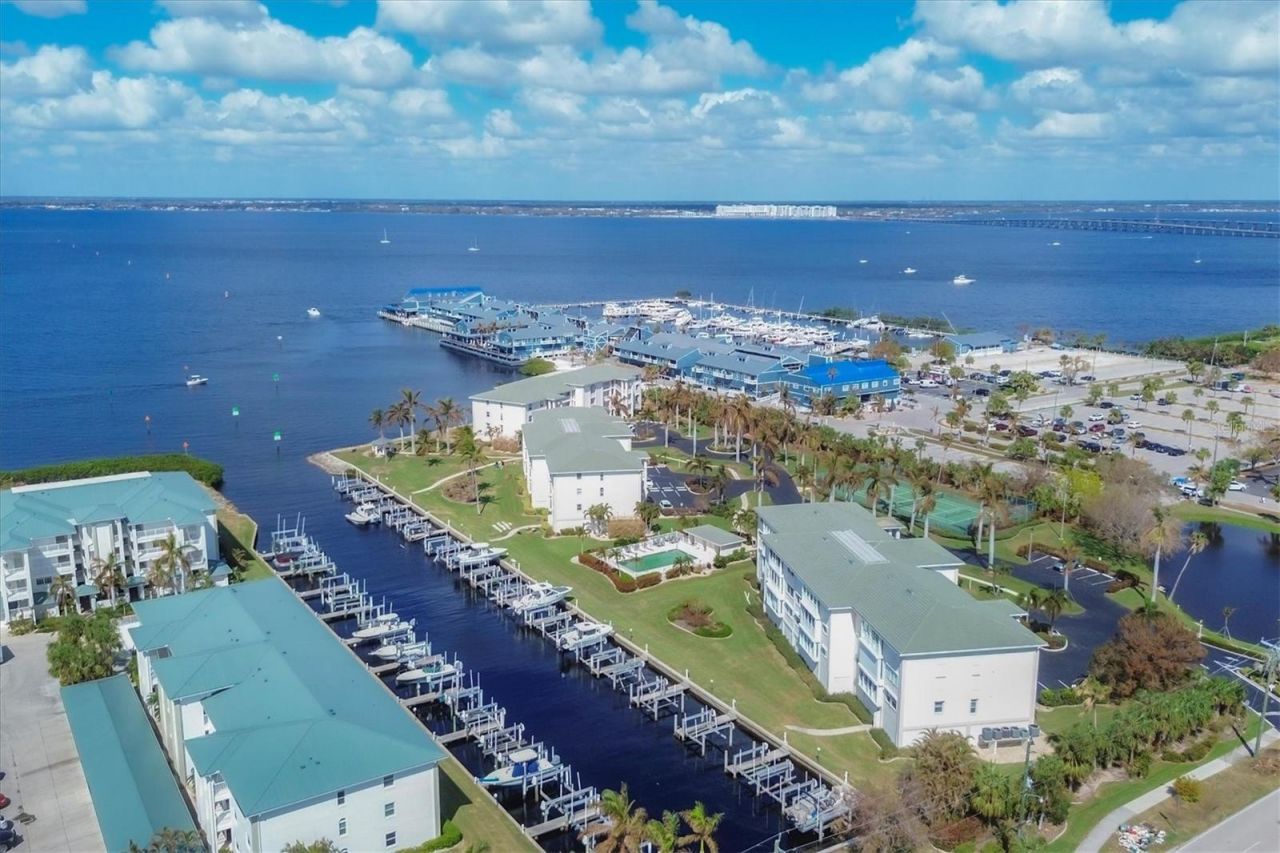 1250 W Marion Avenue, Unit 122, Punta Gorda, FL 33950 Photo