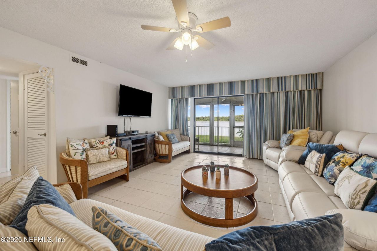 125 River Bend Place, Unit BLD. D, Welaka, FL 32193 Photo