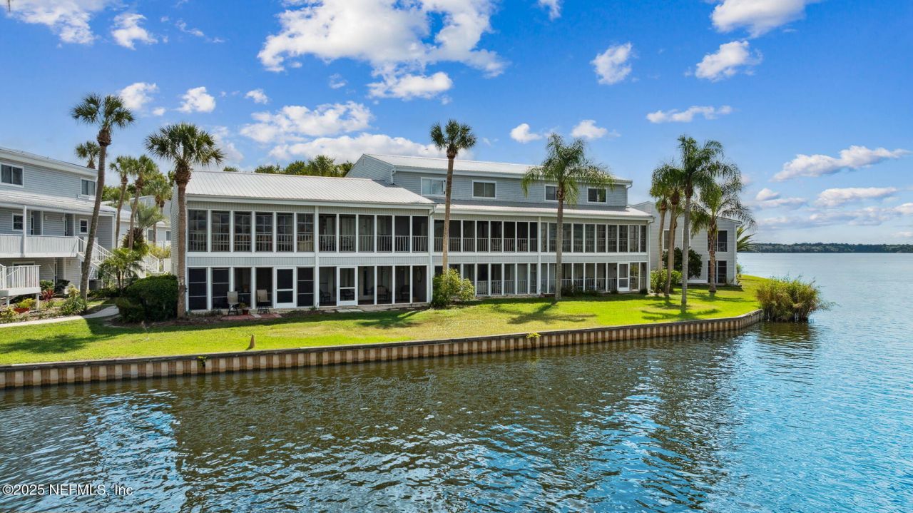 125 River Bend Place, Unit BLD. D, Welaka, FL 32193 Photo