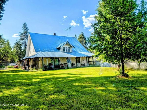 6702 Kelso Lake Rd, Athol, ID 83801